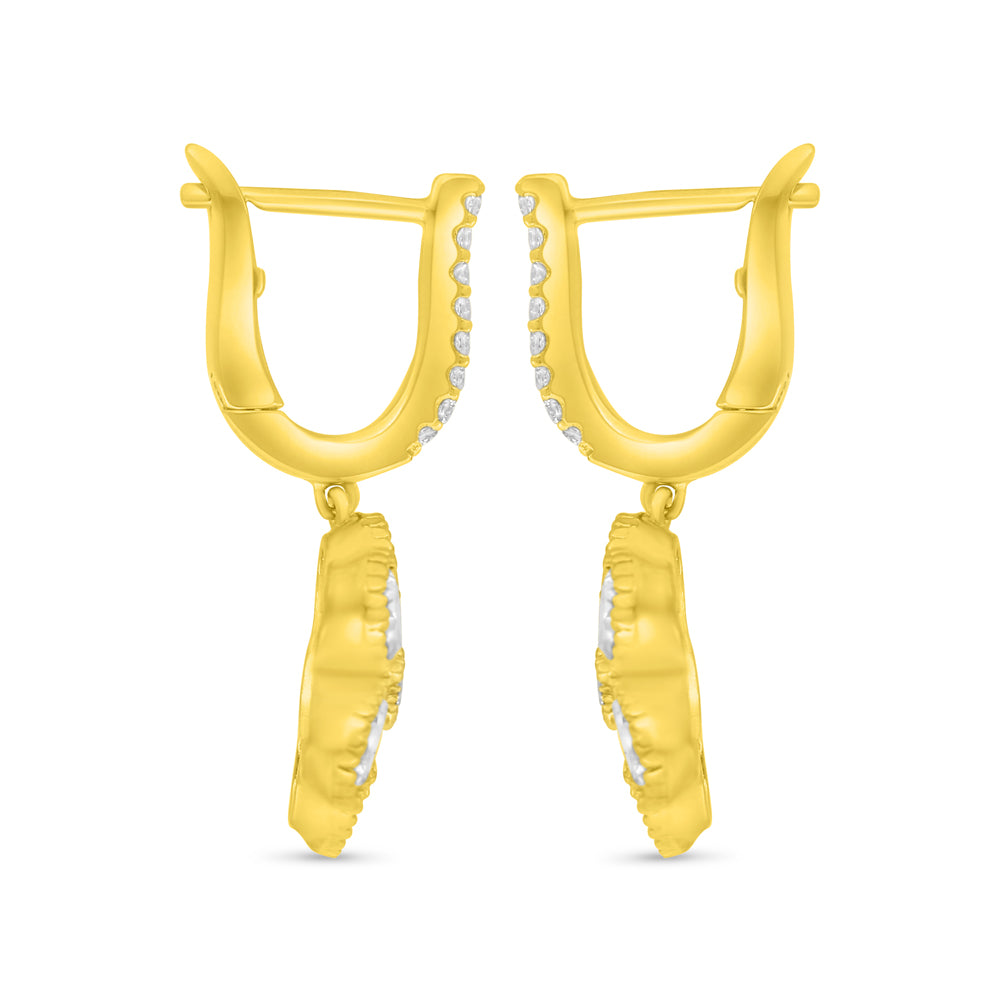 اقراط من الفضة الخالصة عيار 925 مطلي ذهبي مرصعة فص ابيض