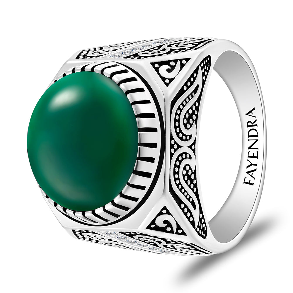 خاتم رجالي من الفضة الخالصة عيار 925 مطلي روديوم و اسود مرصع احجار عقيق جاد اخضر كابشون و فص ابيض