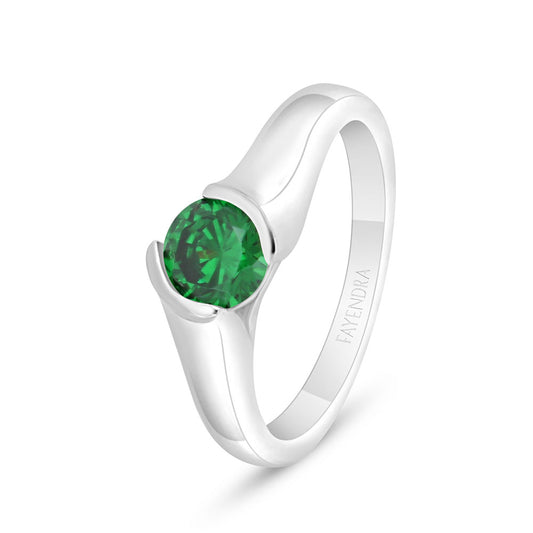 Sterling Silver 925 Ring Rhodium Plated Embedded With Emerald Zircon