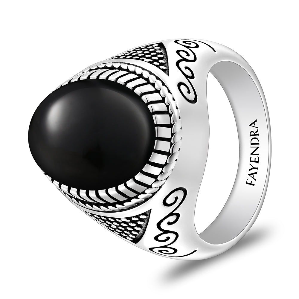 خاتم رجالي من الفضة الخالصة عيار 925 مطلي روديوم و اسود مرصع عقيق اسود طبيعي كابشون