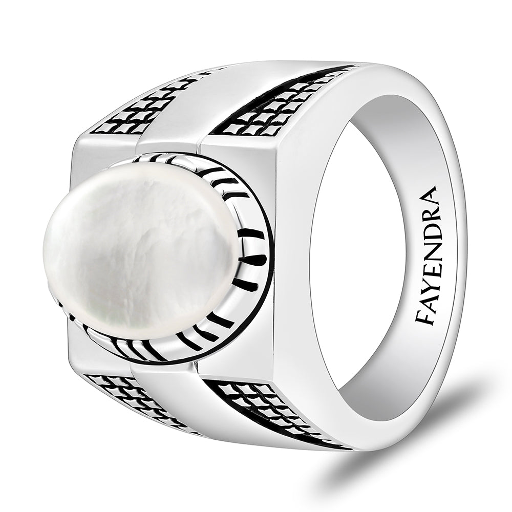 خاتم رجالي من الفضة الخالصة عيار 925 مطلي روديوم و اسود مرصع احجار صدف ابيض كابشون