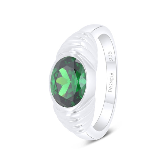 Sterling Silver 925 Ring Rhodium Plated Embedded With Emerald Zircon