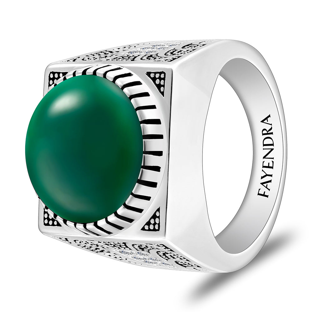 خاتم رجالي من الفضة الخالصة عيار 925 مطلي روديوم و اسود مرصع احجار عقيق جاد اخضر كابشون و فص ابيض