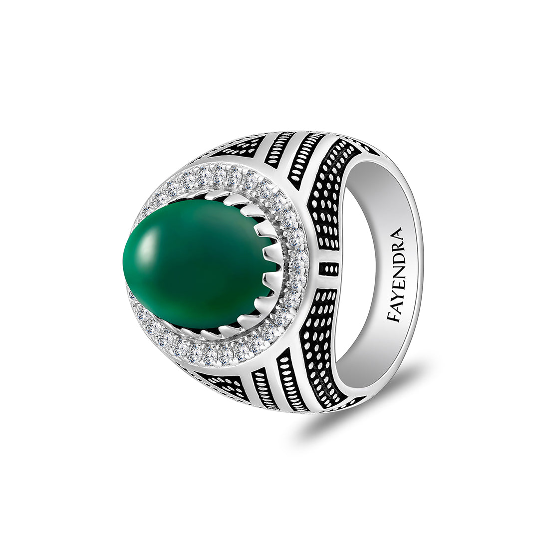 خاتم رجالي من الفضة الخالصة عيار 925 مطلي روديوم و اسود مرصع احجار عقيق جاد اخضر كابشون و فص ابيض