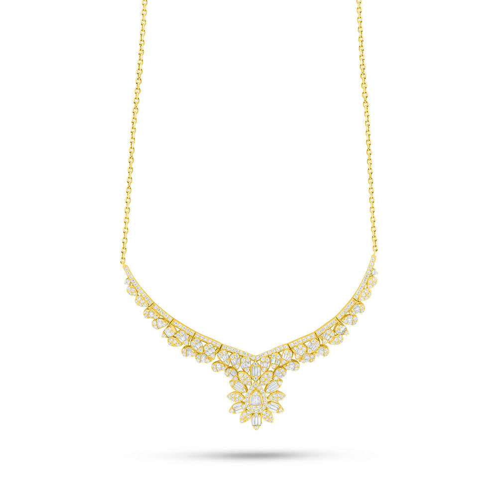 عقد من الفضة الخالصة عيار 925 مطلي ذهبي مرصع فص ابيض