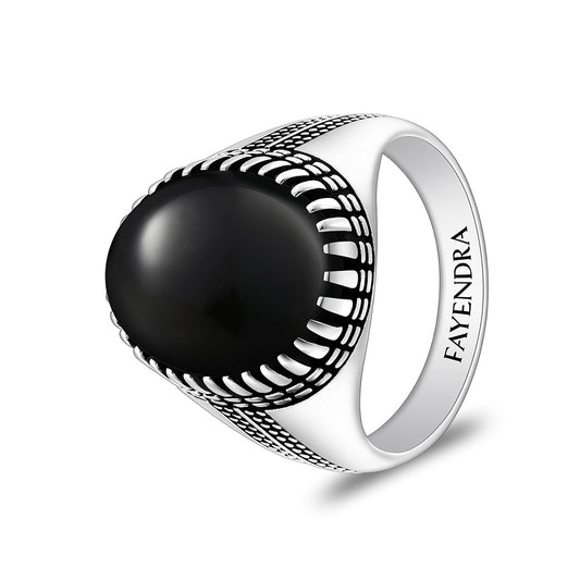 خاتم رجالي من الفضة الخالصة عيار 925 مطلي روديوم و اسود مرصع عقيق اسود طبيعي كابشون