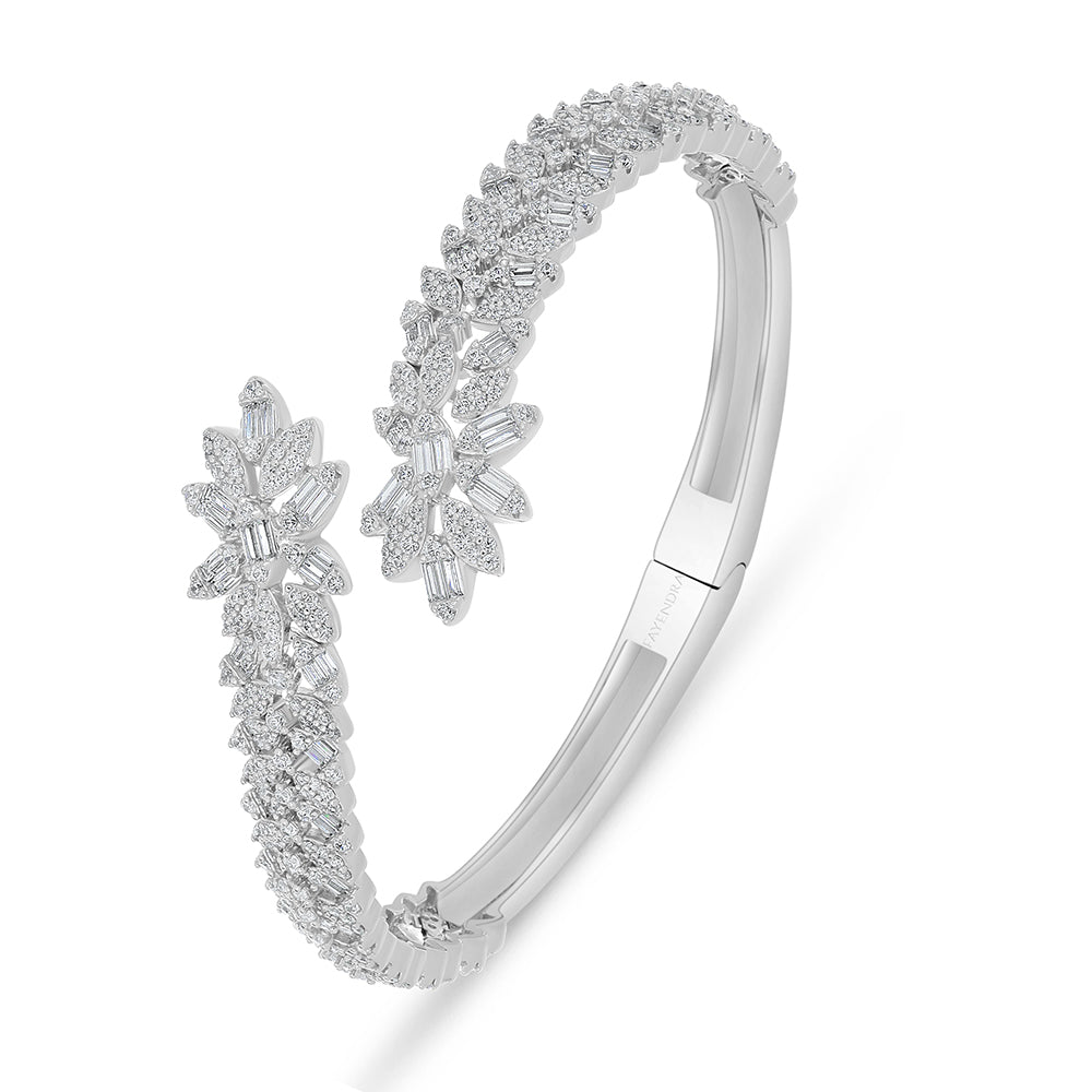 بنجلة من الفضة الخالصة عيار 925 مطلية روديوم مرصعة فص ابيض ( 52*58 )