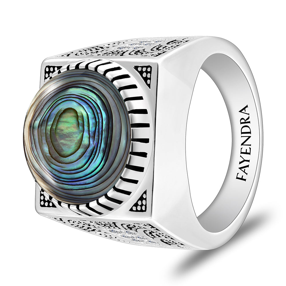 خاتم رجالي من الفضة الخالصة عيار 925 مطلي روديوم و اسود مرصع احجار صدف استرالي كابشون و فص ابيض