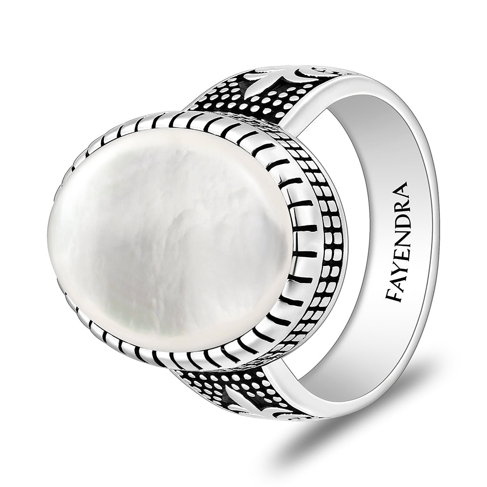 خاتم رجالي من الفضة الخالصة عيار 925 مطلي روديوم و اسود مرصع صدف ابيض كابشون