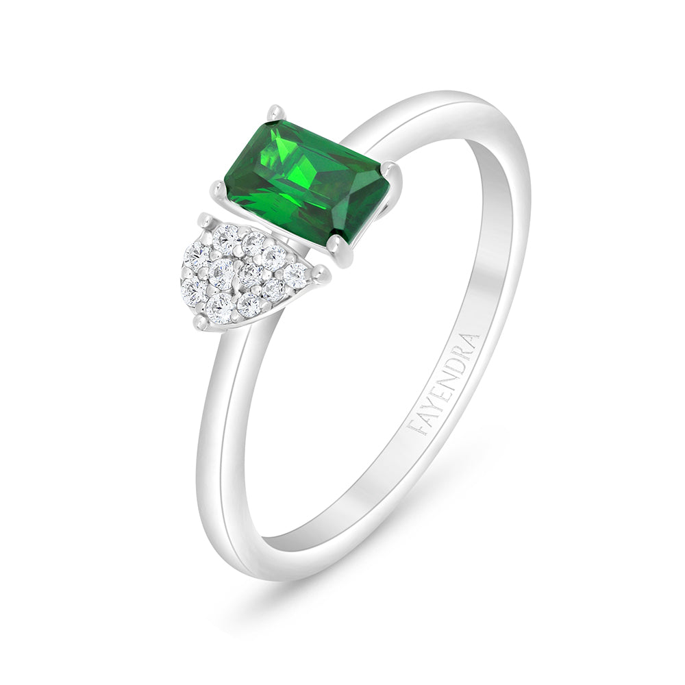 Sterling Silver 925 Ring Rhodium Plated Embedded With Emerald Zircon And White Zircon
