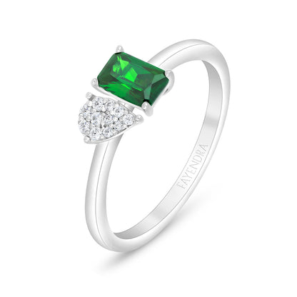 Sterling Silver 925 Ring Rhodium Plated Embedded With Emerald Zircon And White Zircon