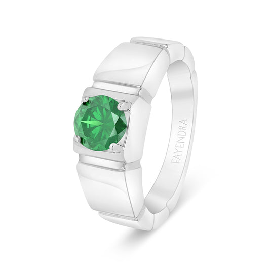 Sterling Silver 925 Ring Rhodium Plated Embedded With Emerald Zircon