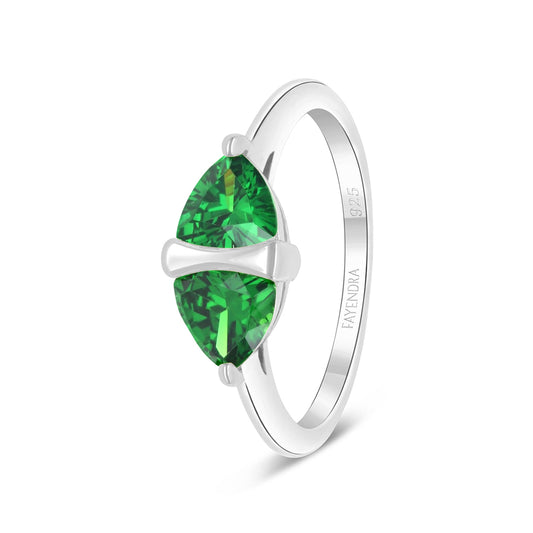 Sterling Silver 925 Ring Rhodium Plated Embedded With Emerald Zircon