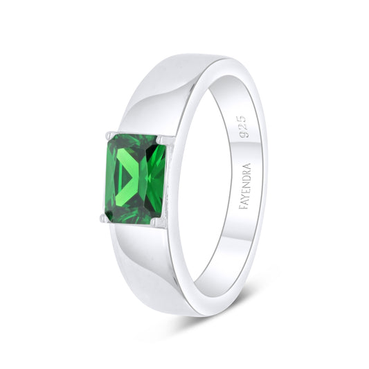 Sterling Silver 925 Ring Rhodium Plated Embedded With Emerald Zircon