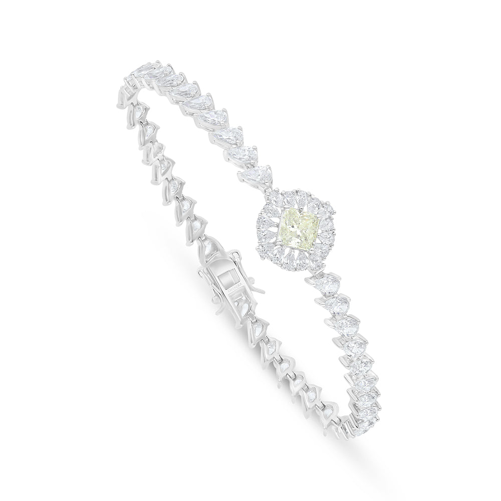 Sterling Silver 925 SET Rhodium Plated Embedded With Diamond Zircon And White Zircon