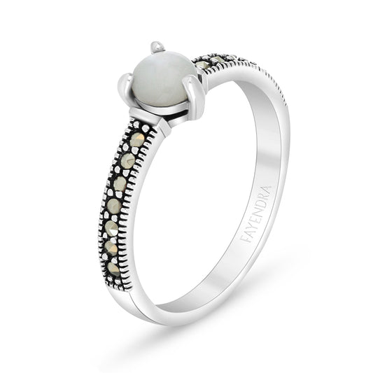 Sterling Silver 925 Ring Embedded With Natural White Shell And Marcasite Stones