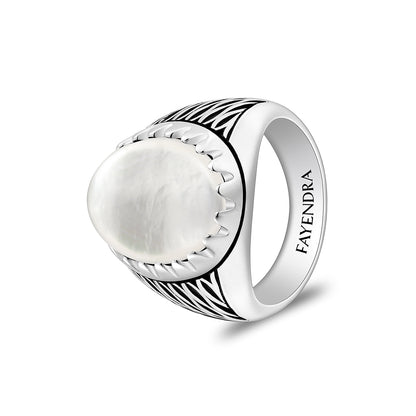 خاتم رجالي من الفضة الخالصة عيار 925 مطلي روديوم و اسود مرصع احجار صدف ابيض كابشون