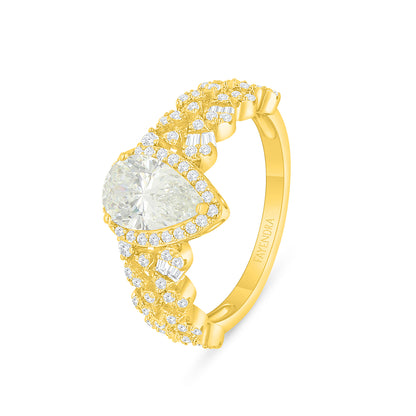 Sterling Silver 925 SET Golden Plated Embedded With Yellow Diamond And White Zircon