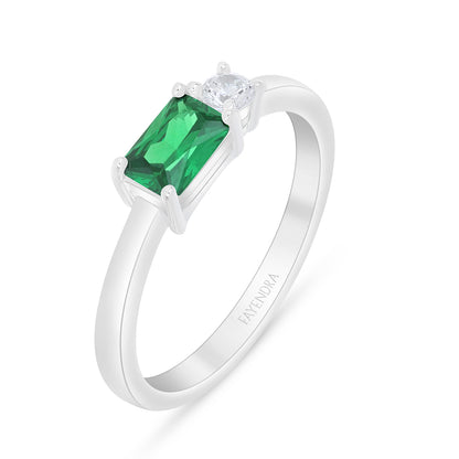 Sterling Silver 925 Ring Rhodium Plated Embedded With Emerald Zircon And White Zircon