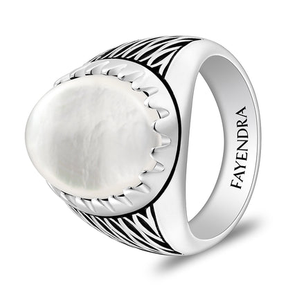 خاتم رجالي من الفضة الخالصة عيار 925 مطلي روديوم و اسود مرصع احجار صدف ابيض كابشون