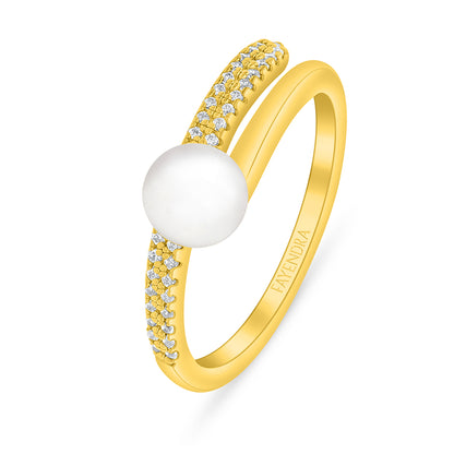 خاتم من الفضة الخالصة عيار 925 مطلي ذهبي مرصع لولو ابيض طبيعي و فص ابيض
