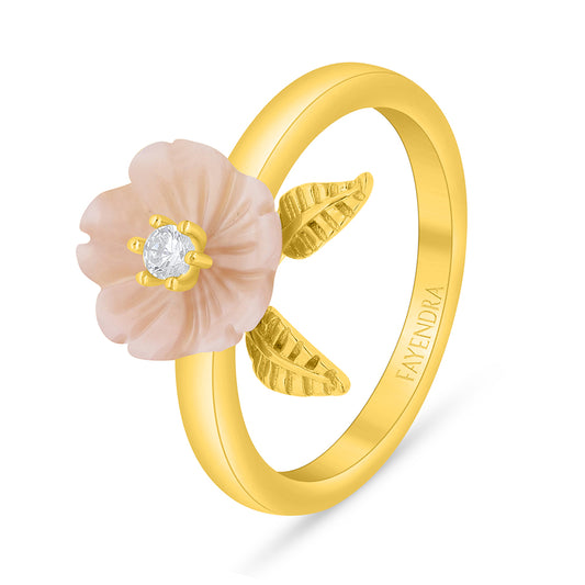 Sterling Silver 925 Ring Golden Plated Embedded With Pink Shell And White Zircon