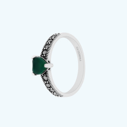 Sterling Silver 925 Ring Embedded With Natural Green Agate And Marcasite Stones