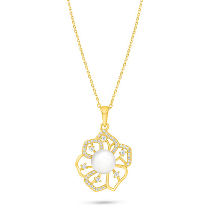 عقد من الفضة الخالصة عيار 925 مطلي ذهبي مرصع لولو ابيض طبيعي و فص ابيض