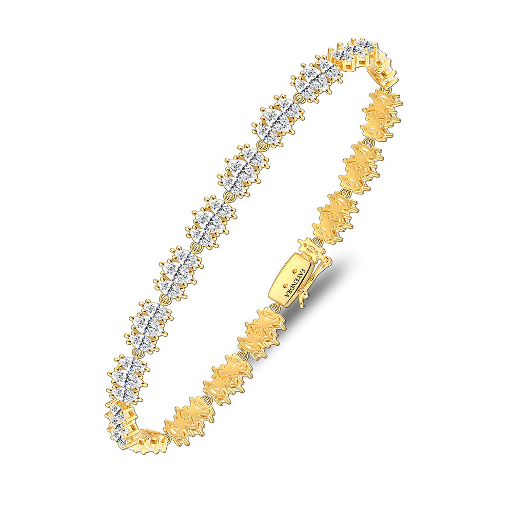 طقم من الفضة الخالصة عيار 925 مطلي ذهبي مرصع فص ابيض